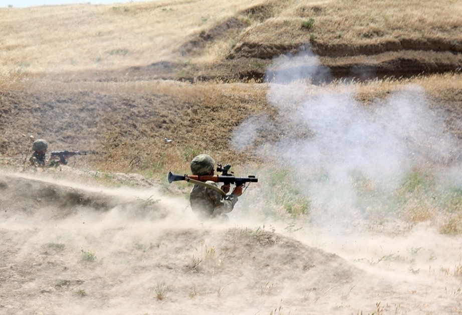 El ejército de Azerbaiyán compite por el título de "Mejor compañía de rifles motorizados"