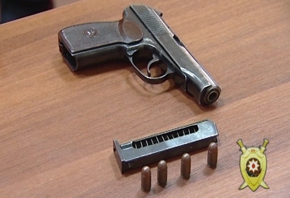 Paytaxtda keçmiş məhkumdan “Makarov” markalı tapança götürülüb