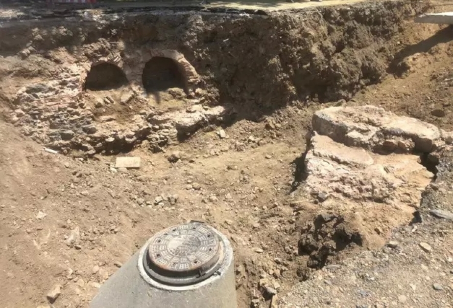 İstanbulun mərkəzində tarixi abidə tapılıb