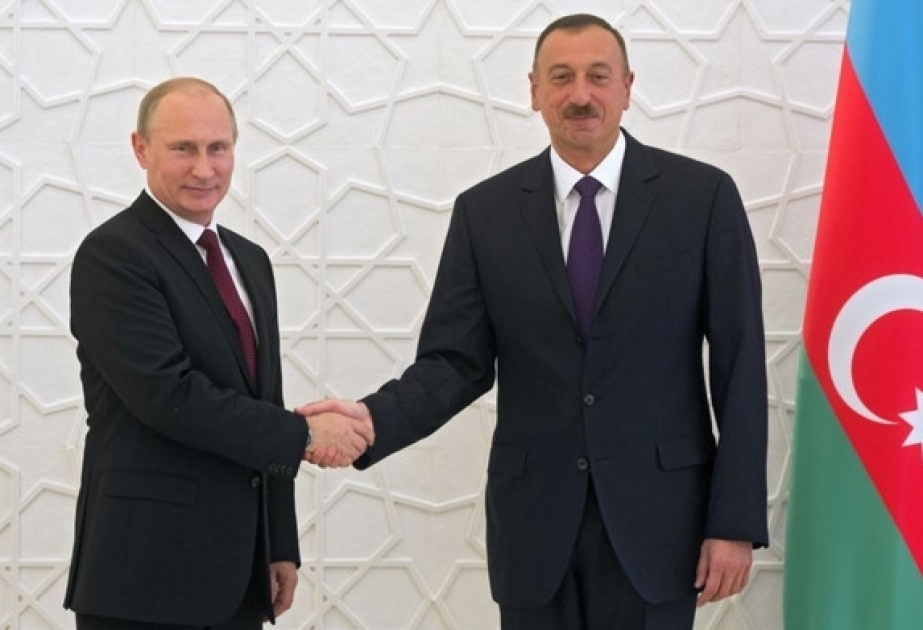 El jefe de Estado de Azerbaiyán felicitó a su par ruso