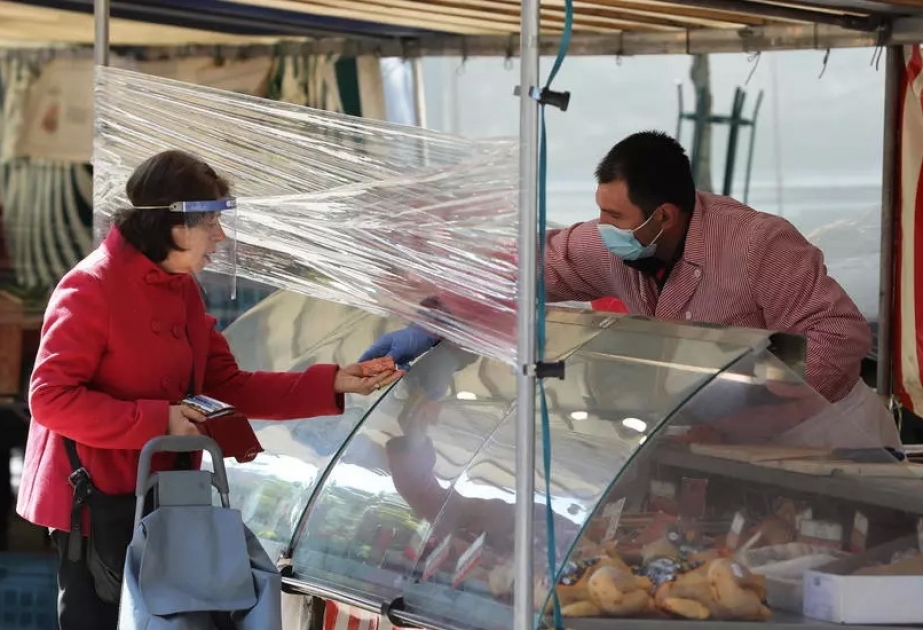 Fransada sanitar vəziyyətdən çıxmaq üçün 4 ay keçid müddəti müəyyən edilib