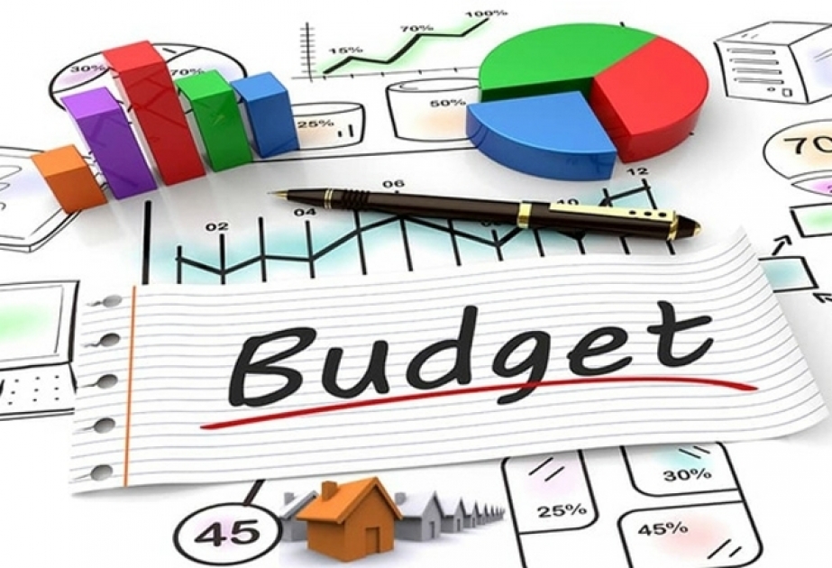 Haushalt: Einnahmen betragen 10, 5 Milliarden Manat und Ausgaben 9,4 Milliarden Manat