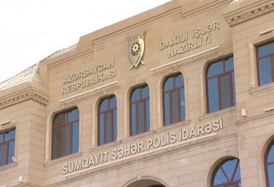 Sumqayıt polisi sakinlərin ictimai yerlərdə tibbi maskadan istifadə etməsinə nəzarəti gücləndirib