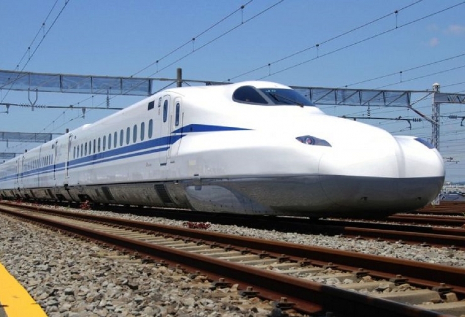 Yaponiyada “Shinkansen” yüksəksürətli ekspressinin yeni modelinin təqdimatı olub