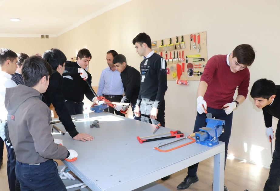 Este año 420 alumnos han sido formados en aulas profesionales en Azerbaiyán