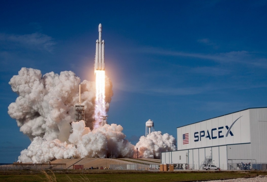“SpaceX” kompaniyası daha 58 internet peykini orbitə çıxarıb