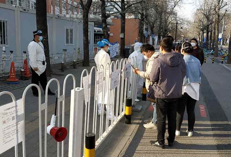 Beijing cierra negocios y activa vigilancia tras seis casos Covid-19

