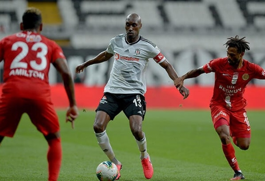 Türkiyə Superliqası: "Beşiktaş" doğma meydanda "Antalyaspor"a məğlub olub