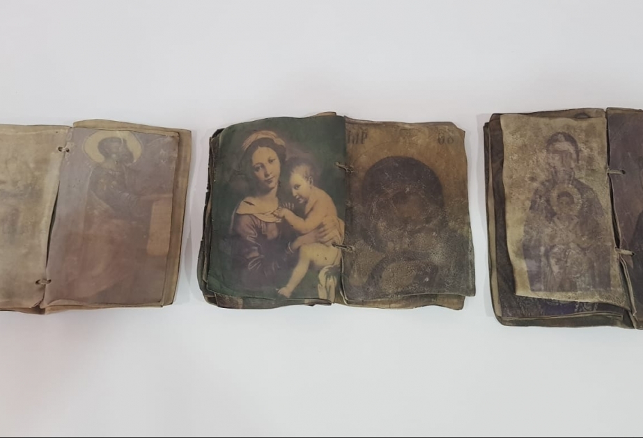 Türkiyədə qaçaqmalçılardan xristianlığa aid üç tarixi kitab götürülüb