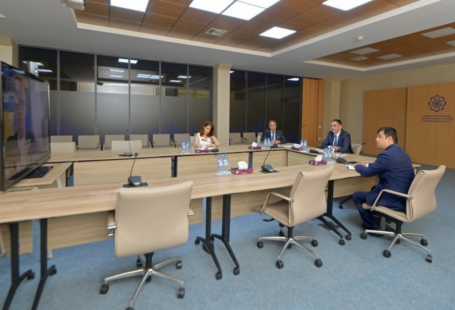 Azerbaiyán y el BERD debaten la cooperación en materia de telecomunicaciones
