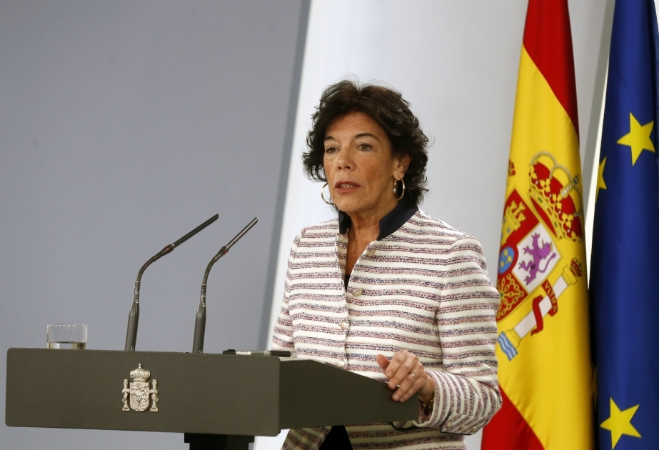 A los estudiantes españoles se les entregarán ordenadores portátiles para la educación a distancia