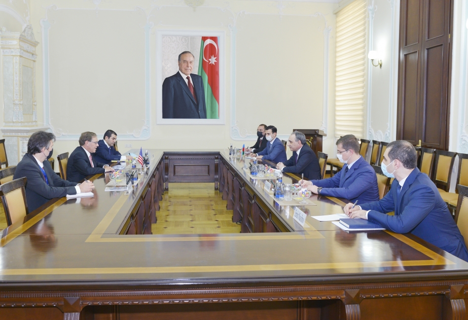 Azərbaycanın Baş prokuroru ABŞ-ın ölkəmizdəki səfiri ilə görüşüb