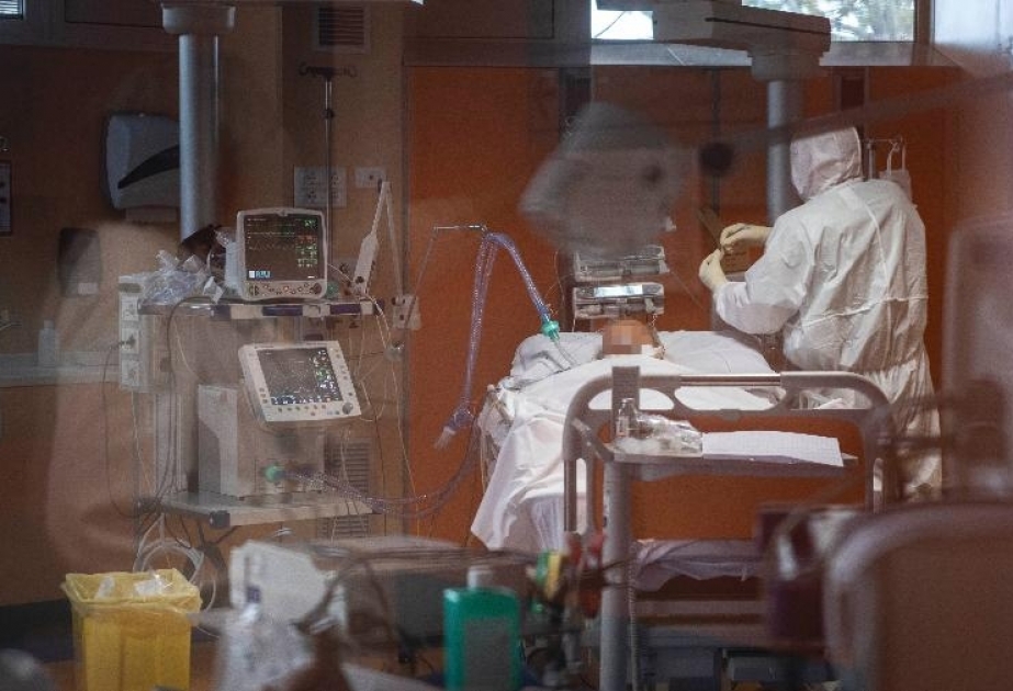 İtaliyada reanimasiya şöbələrində koronavirus xəstələrinin sayı yenidən artır