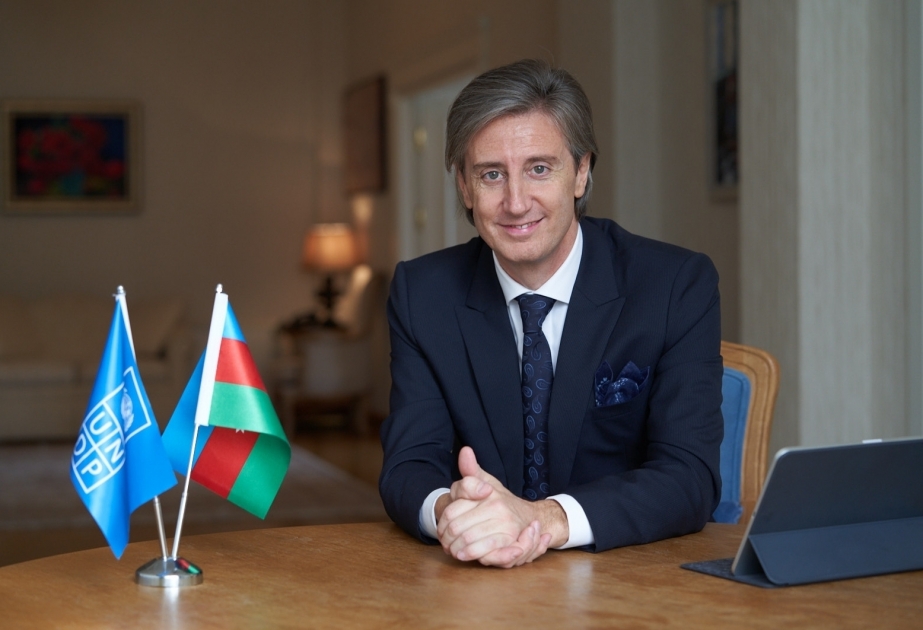 Alessandro Fracassetti: "El Gobierno de Azerbaiyán ha adoptado medidas oportunas para contener y hacer frente a los problemas inmediatos de la pandemia"