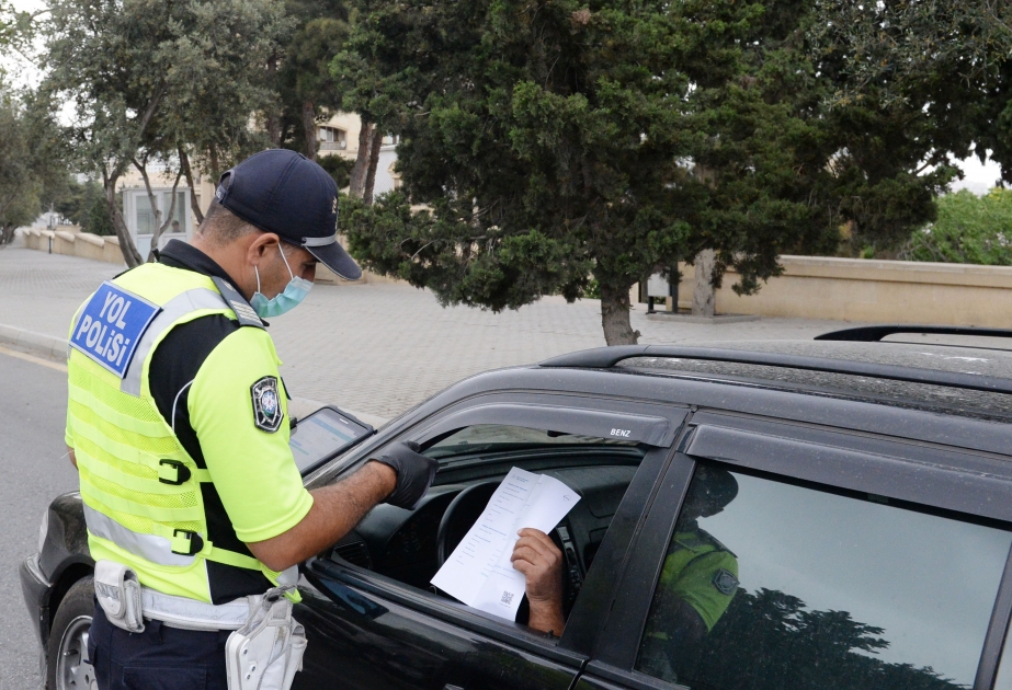 Yol polisi sərtləşdirilmiş xüsusi karantin rejiminə əməl olunmasına ciddi nəzarət edir