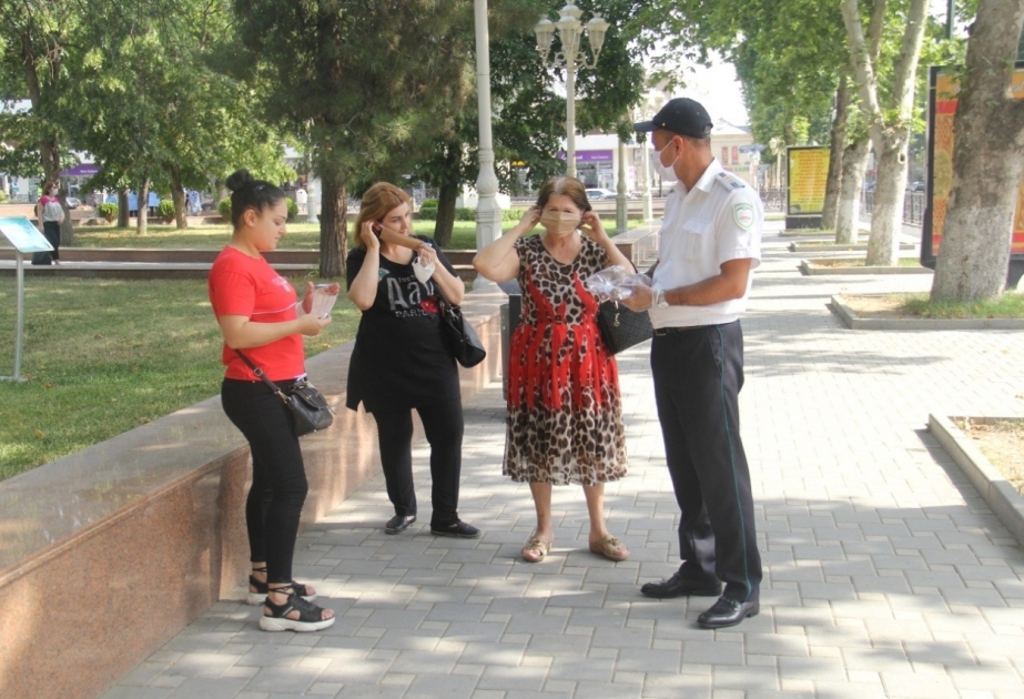Gəncədə Koronavirusa Qarşı Mübarizə Qərargahının mobil qrupları maarifləndirmə tədbirlərini davam etdirirlər
