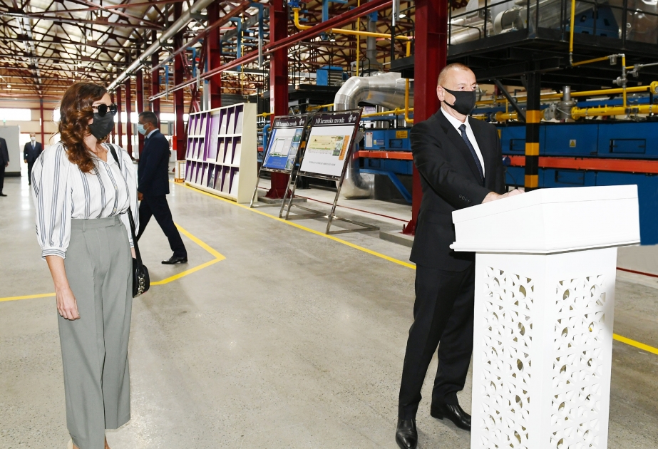 Prezident İlham Əliyev Gəncədə tikinti materialları istehsalı zavodunun açılışında iştirak edib YENİLƏNİB VİDEO