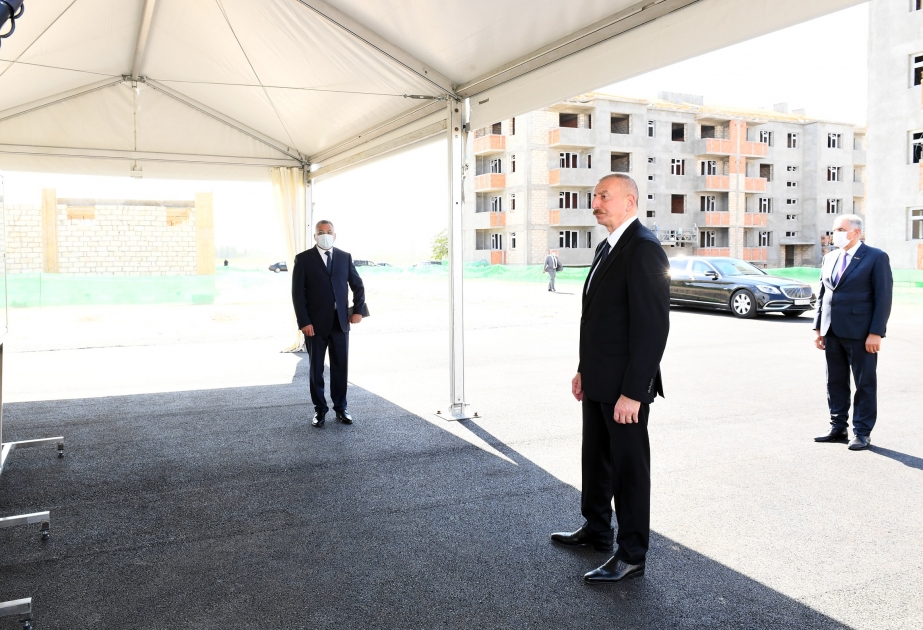 Le président azerbaïdjanais visite le chantier d’un quartier résidentiel pour les déplacés internes à Samoukh VIDEO