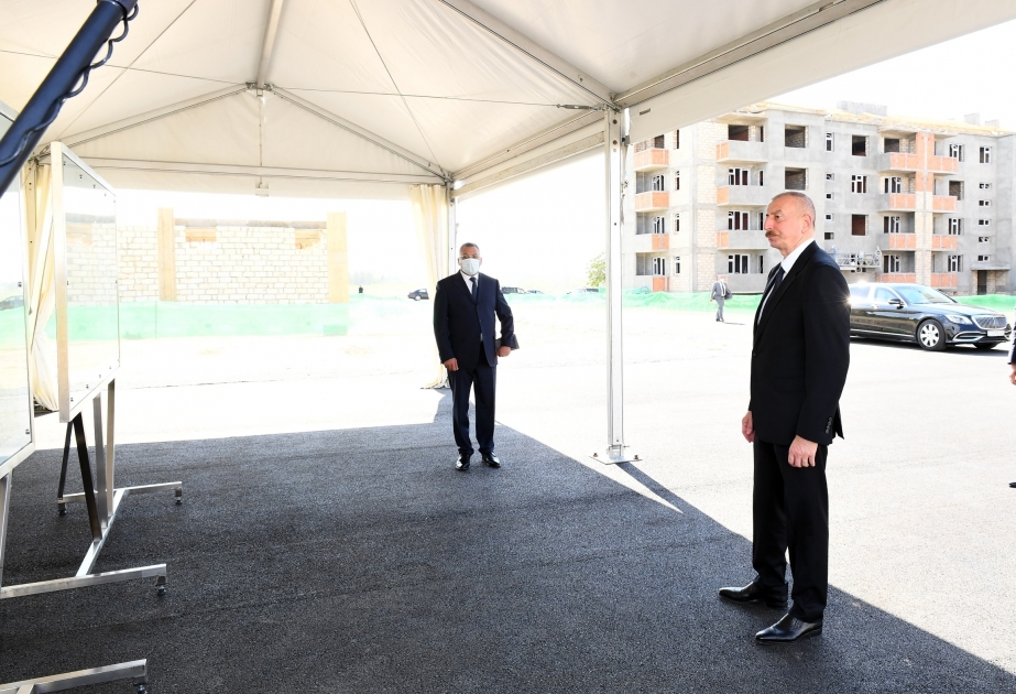 El presidente vio la construcción de un complejo residencial para los desplazados internos en el distrito Samuj