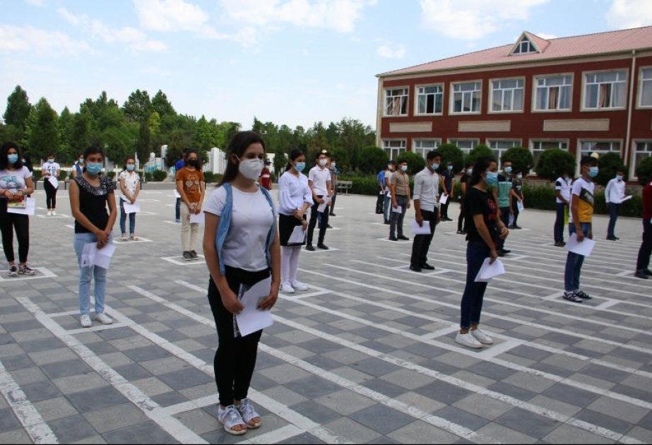 Ümumi və tam orta təhsil səviyyəsi üzrə imtahanlar keçirilib