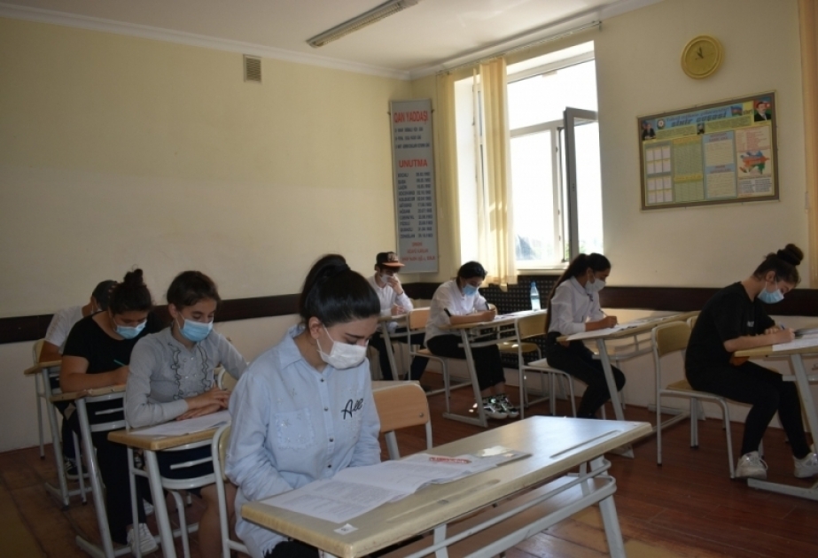 Astarada keçirilən buraxılış imtahanlarında 1471 abituriyent iştirak edib