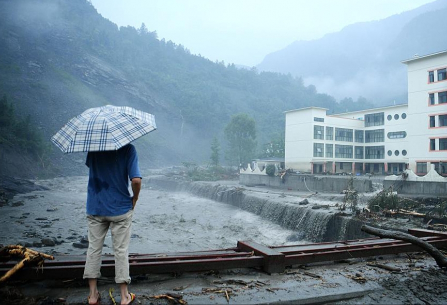 Çində şiddətli yağışlar 3 nəfərin ölümünə, 12 nəfərin itkin düşməsinə səbəb olub