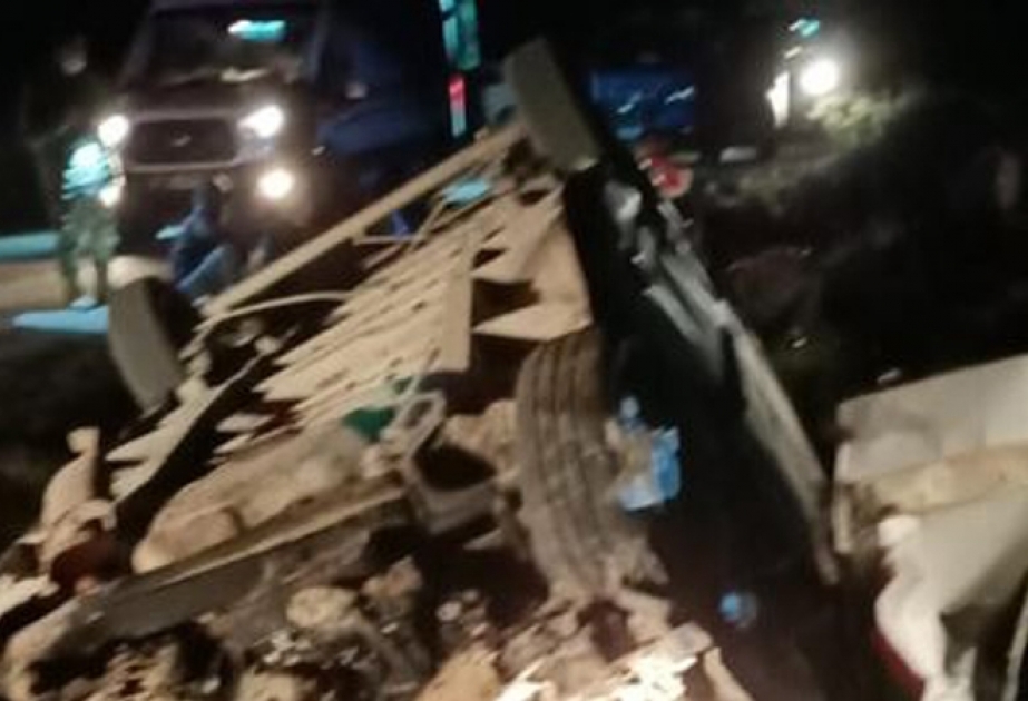 Türkiyədə qaçqınları daşıyan mikroavtobus qəzaya uğrayıb