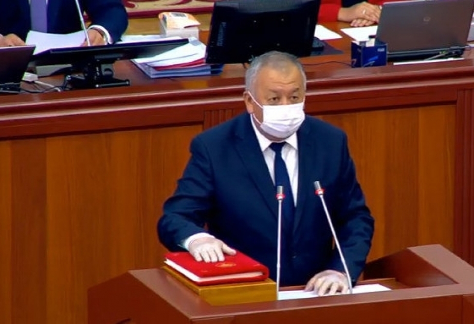 Qırğızıstanın Baş Naziri və hökumətin yeni üzvləri sədaqət andı içiblər