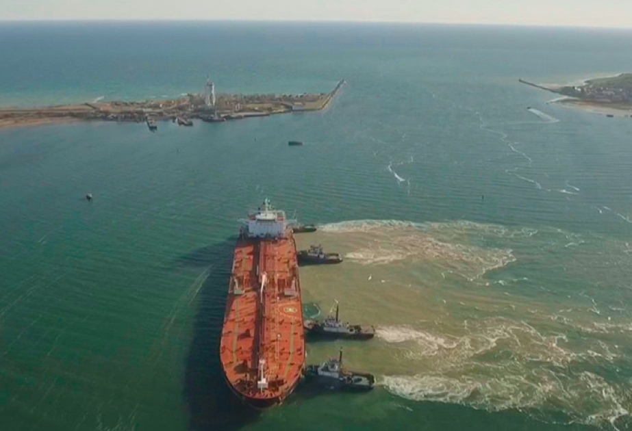 Танкер с азербайджанской нефтью для Беларуси прибыл в порт Одессы
