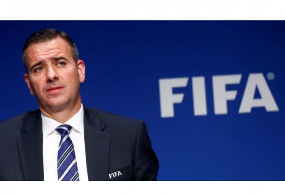 FIFA-nın sabiq katibi 10 il müddətinə futboldan kənarlaşdırılıb
