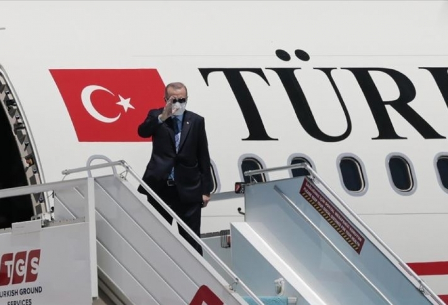رئيس تركيا يصل في زيارة عمل إلى قطر