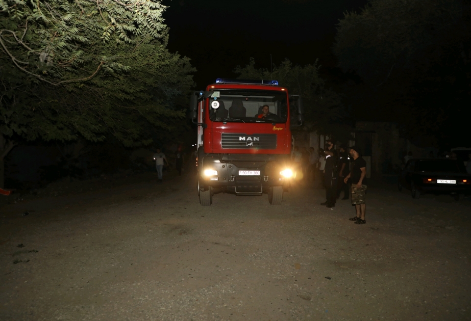 “Sobsan” boya fabrikində baş vermiş yanğının qarşısı FHN-in müvafiq qüvvələri tərəfindən alınıb