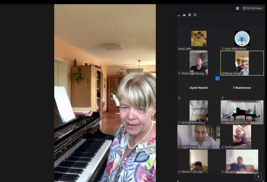 Veronika Glemser Naxçıvan Dövlət Universitetinin tələbələrinə onlayn ustad dərsi keçib