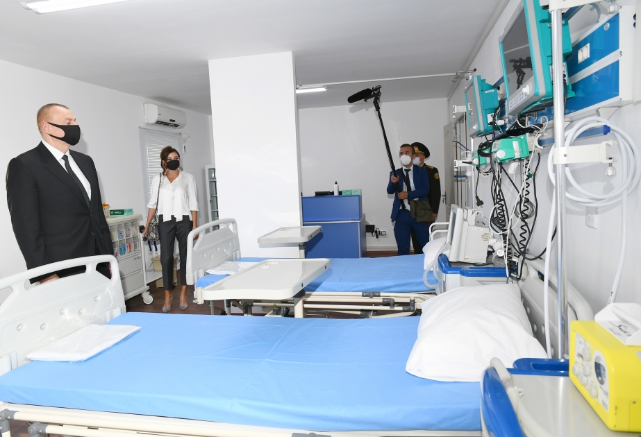 Un hôpital modulaire pour accueillir des patients Covid-19 ouvre ses portes à Bakou  Le président Ilham Aliyev et la première dame Mehriban Aliyeva participent à la cérémonie VIDEO