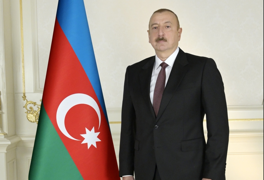 Präsident Ilham Aliyev kondoliert Kaiser Naruhito