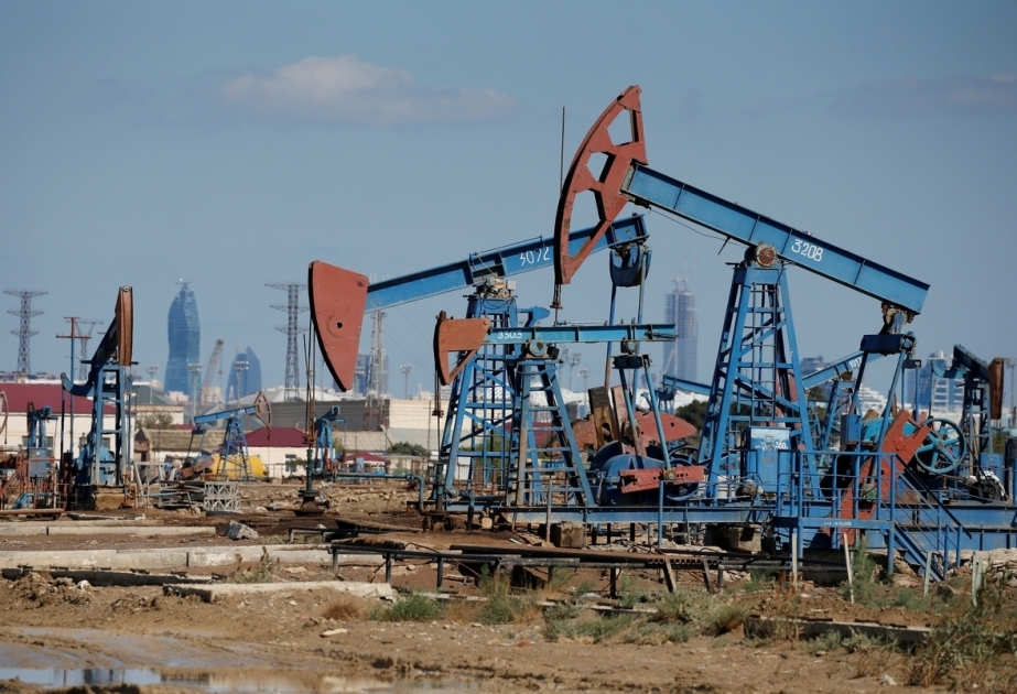 El barril de petróleo azerbaiyano se vende por 44,46 dólares