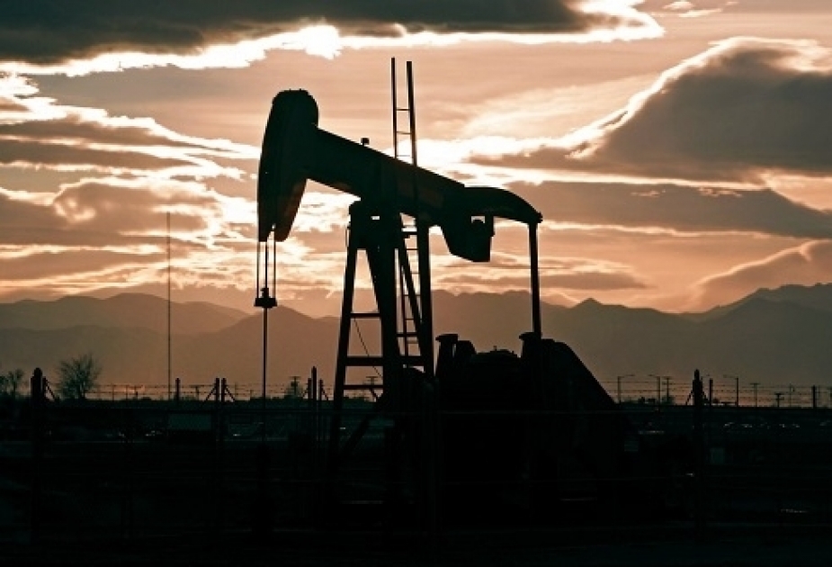 Oil prices fall on world markets