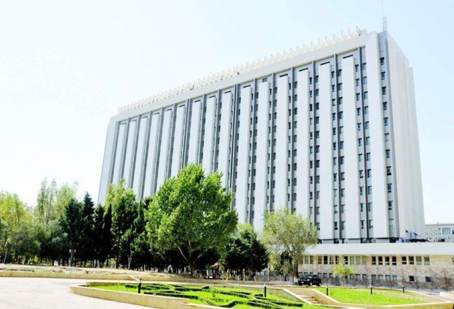 Memarlıq və İnşaat Universitetində magistrantların dissertasiya işlərinin müdafiəsi davam edir