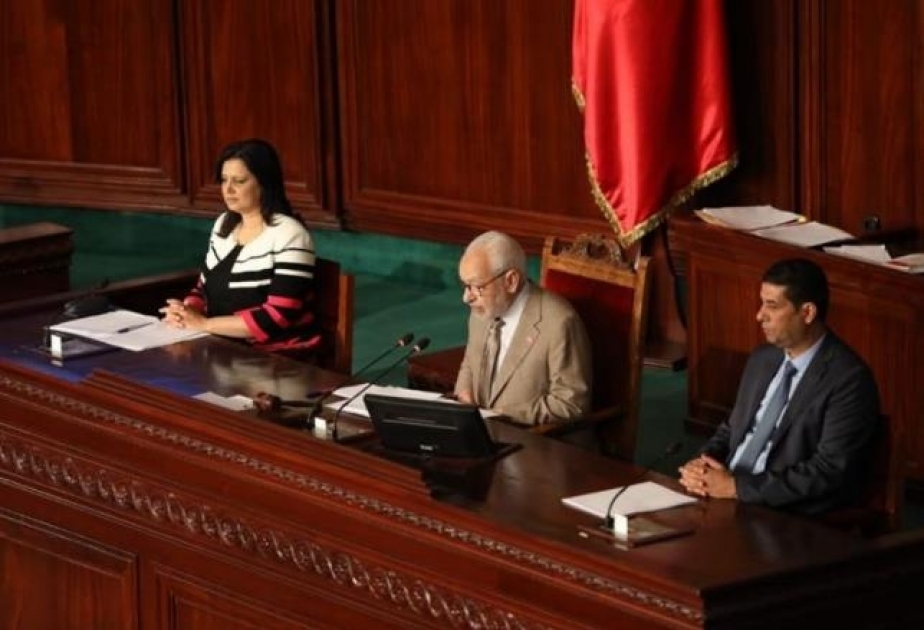 Tunis parlamenti Baş Nazirə qarşı korrupsiya ittihamı ilə bağlı təhqiqat komissiyası yaradıb
