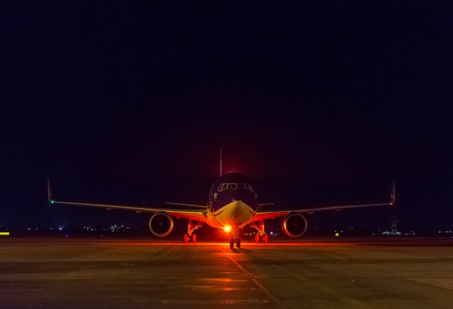 AZAL holt189 Aserbaidschaner mit Charterflug aus Kiew nach Aserbaidschan zurück