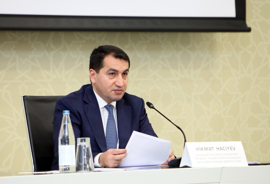 Hikmat Hadjiyev: “La iniciativa del presidente de Azerbaiyán contribuirá a la solidaridad mundial”