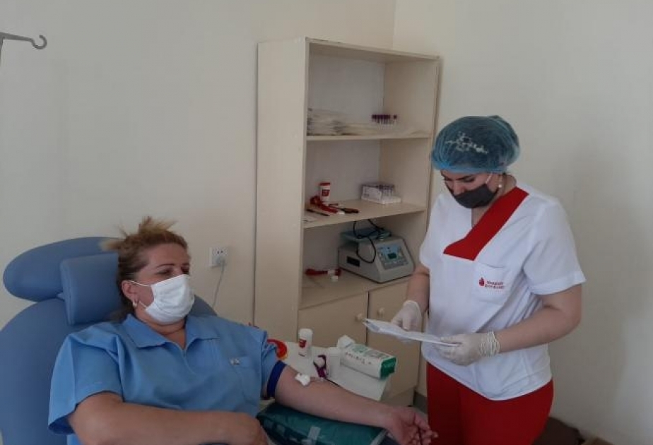 Bərdədə keçirilən humanitar aksiyada 103 nəfər könüllü olaraq qan verib