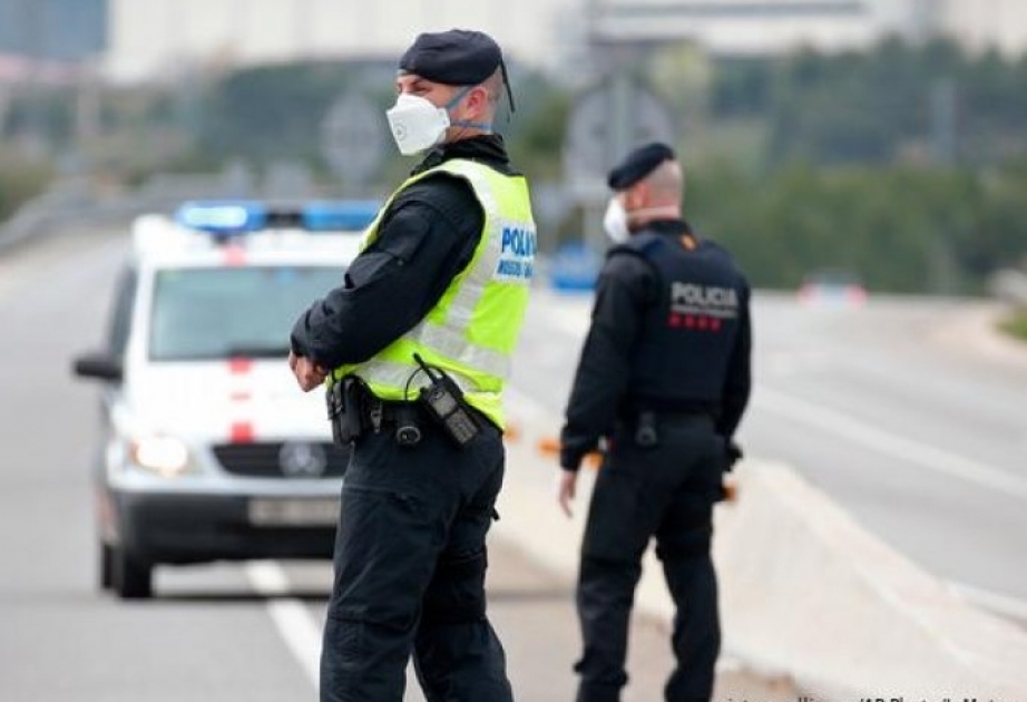 40000 испанских полицейских будут направлены на курорты для обеспечения «безопасного туризма»