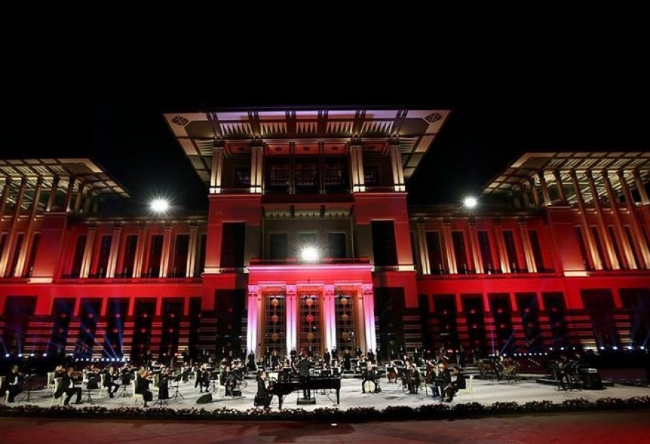 Ankarada “15 Temmuz dastanı” simfonik əsərinin təqdimatı olub