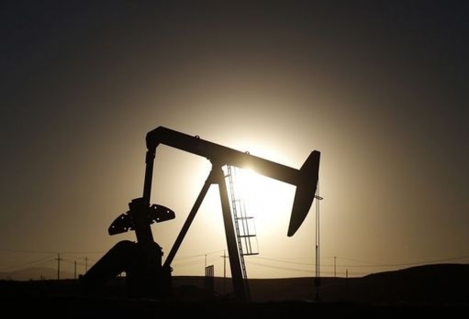 Oil prices fall on world markets