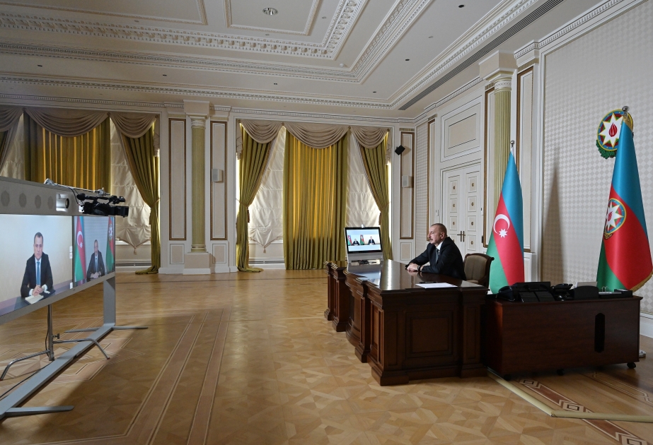 Präsident Ilham Aliyev empfängt Jeyhun Bayramov im Zusammenhang mit der Ernennung zum neuen Außenminister im Videoformat VIDEO