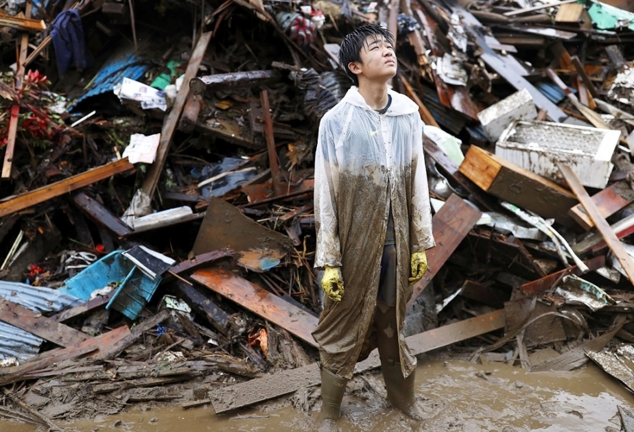 日本暴雨引发洪水