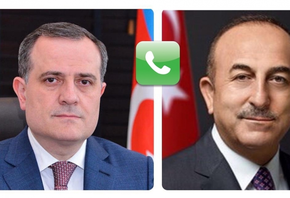 Außenminister Bayramov führt Telefonat mit seinem türkischen Amtskollegen Cavusoglu