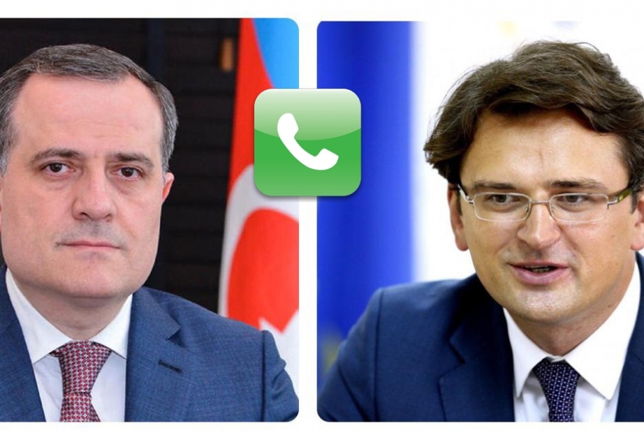 Azərbaycanın və Ukraynanın Xarici İşlər nazirləri arasında telefon danışığı olub