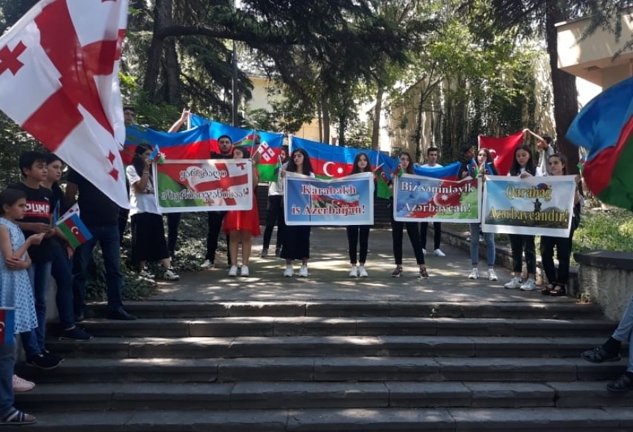 Se celebró en Tiflis una manifestación de apoyo al ejército azerbaiyano